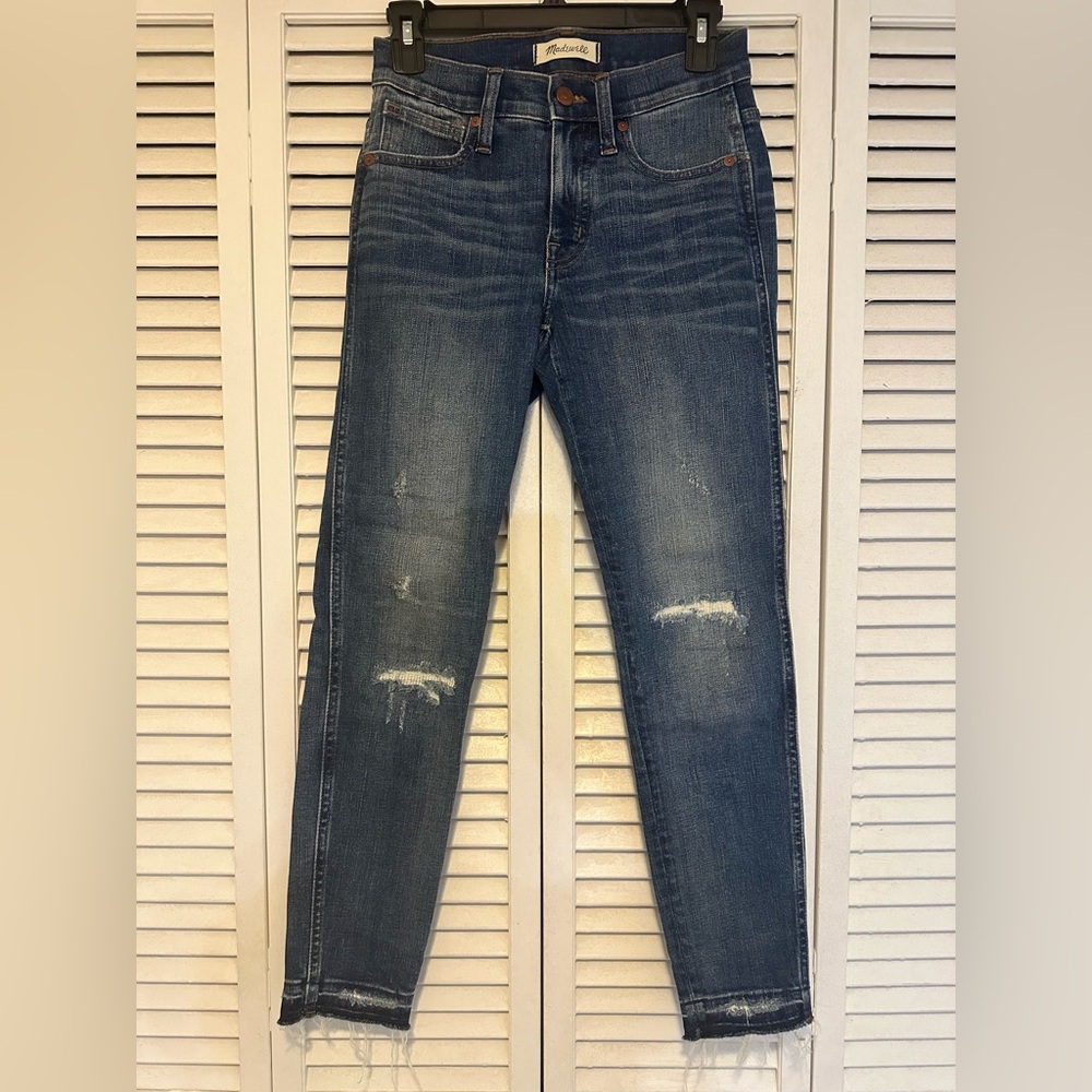 Madewell Indigo Denim Pants distressed, 9” high rise, skinny size 25P